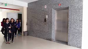 Giải pháp kiểm soát thang máy tại trường học
